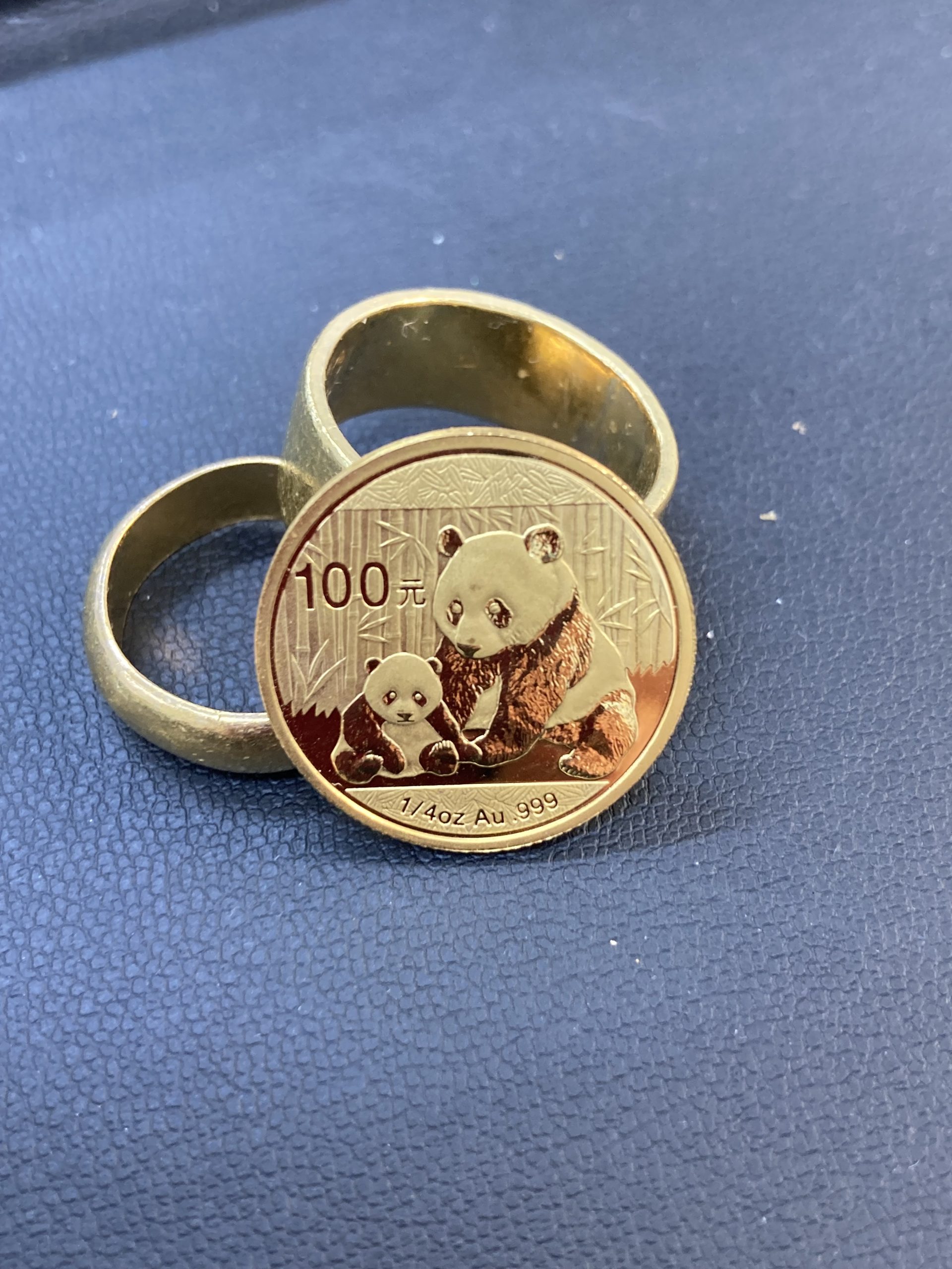 パンダ金貨と金製リングをお買取させて頂きました(__)