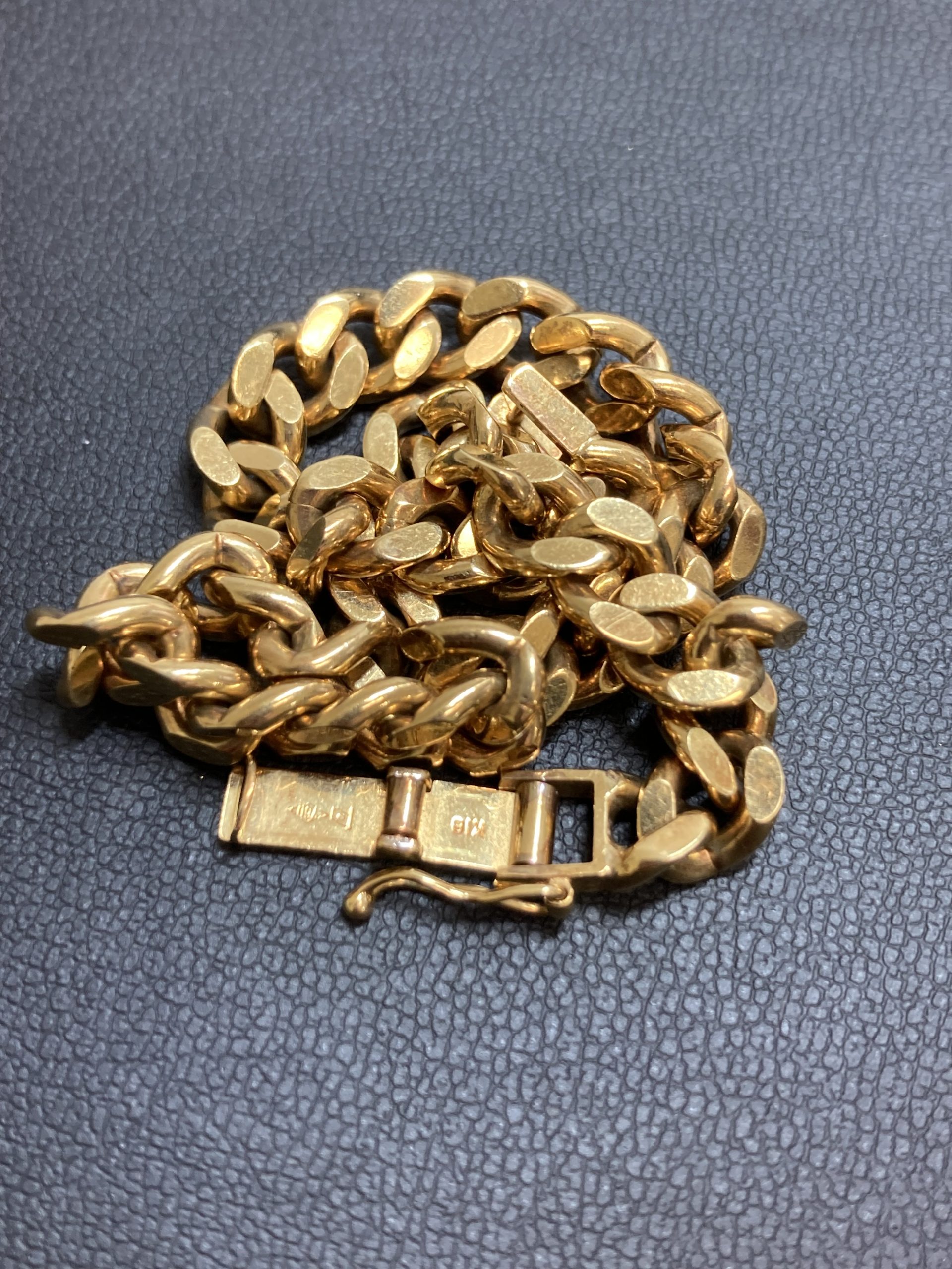 K18ブレスレット